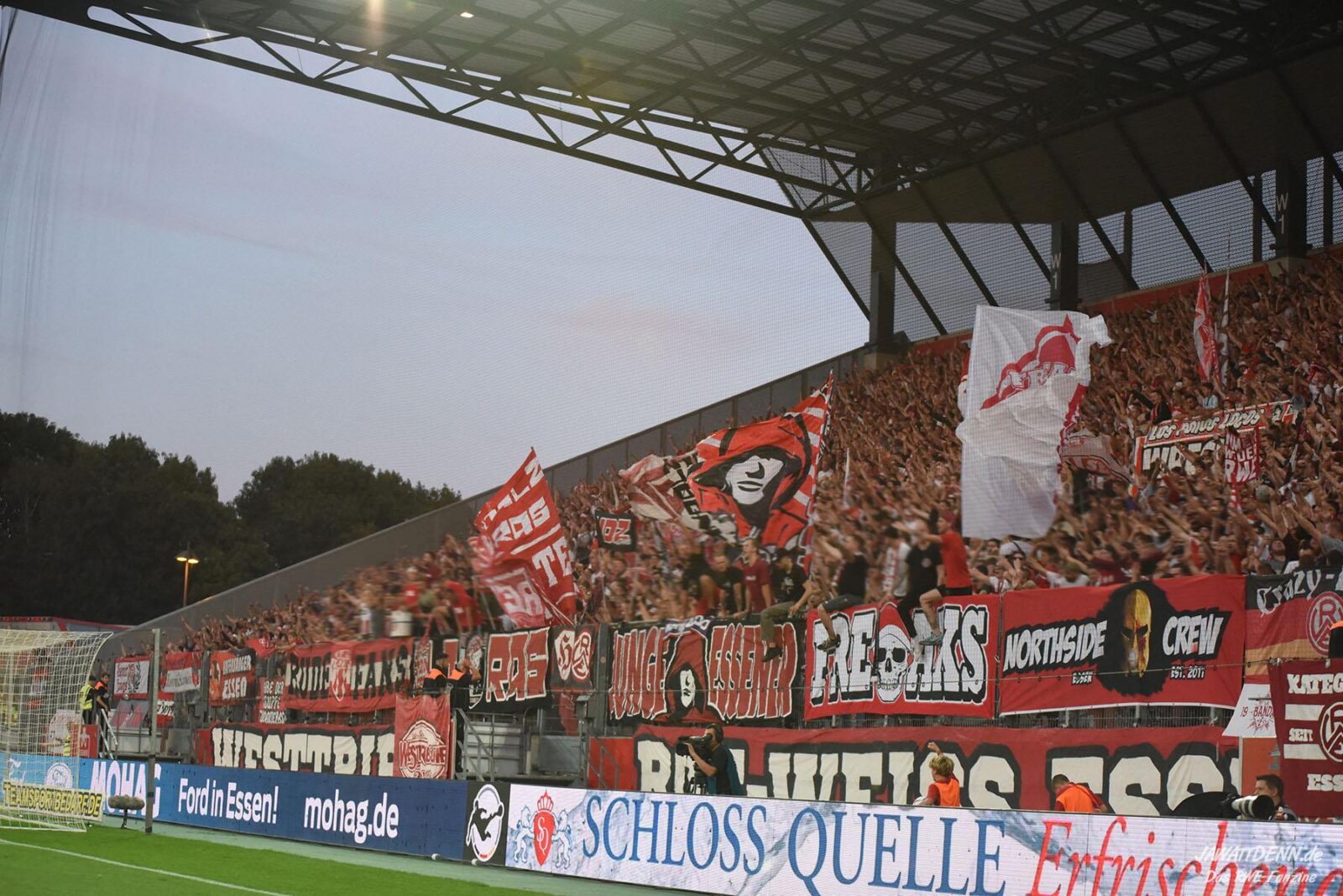 Rot-Weiss Essen – FC Erzgebirge Aue 2-1 (10)