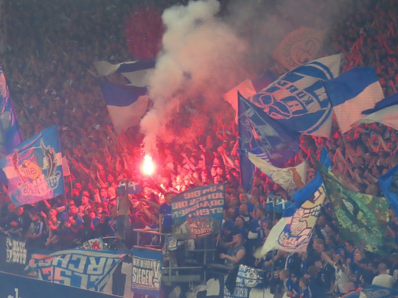 FC Schalke 04 – FC St. Pauli (4)
