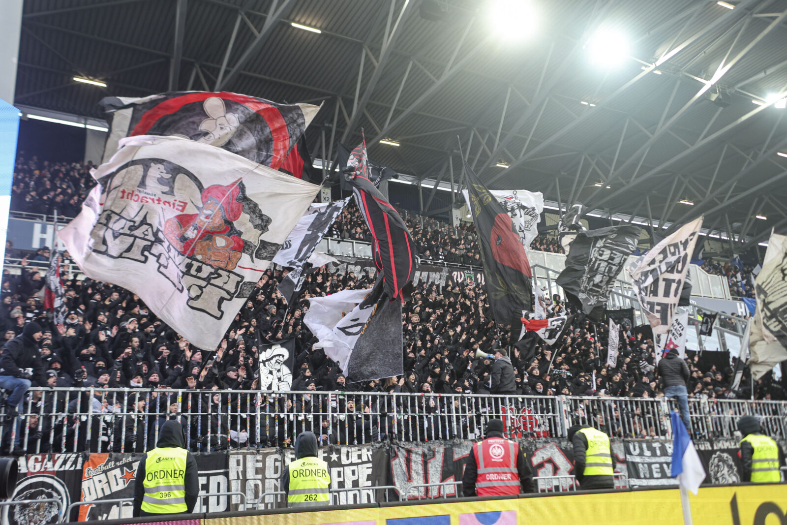 SV Darmstadt 98 – Eintracht Frankfurt 2-2 (14)