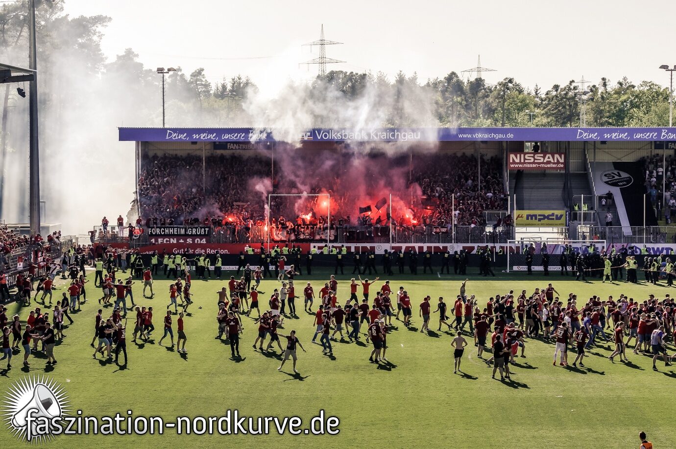 1. FC Nürnberg vs Eintracht Braunschweig (2-0) (35)