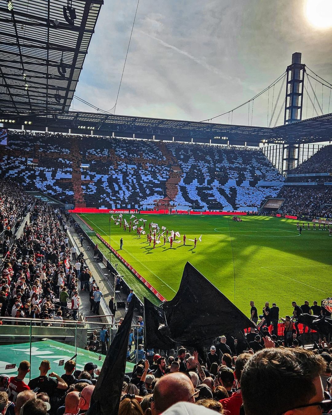 1. FC Köln – Bayer 04 Leverkusen 0-2 (10)