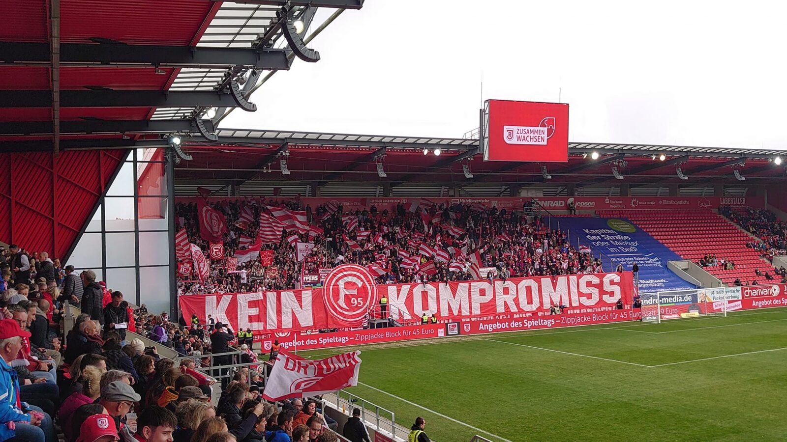 SSV Jahn Regensburg – Fortuna Düsseldorf 0-3 (8)