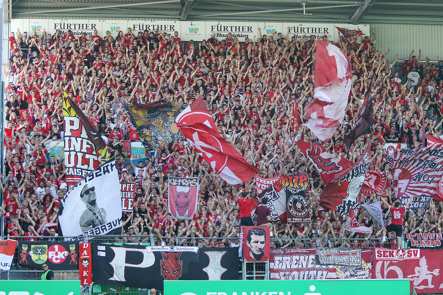 SpVgg Fürth – 1. FC Kaiserslautern 1-3 (8)