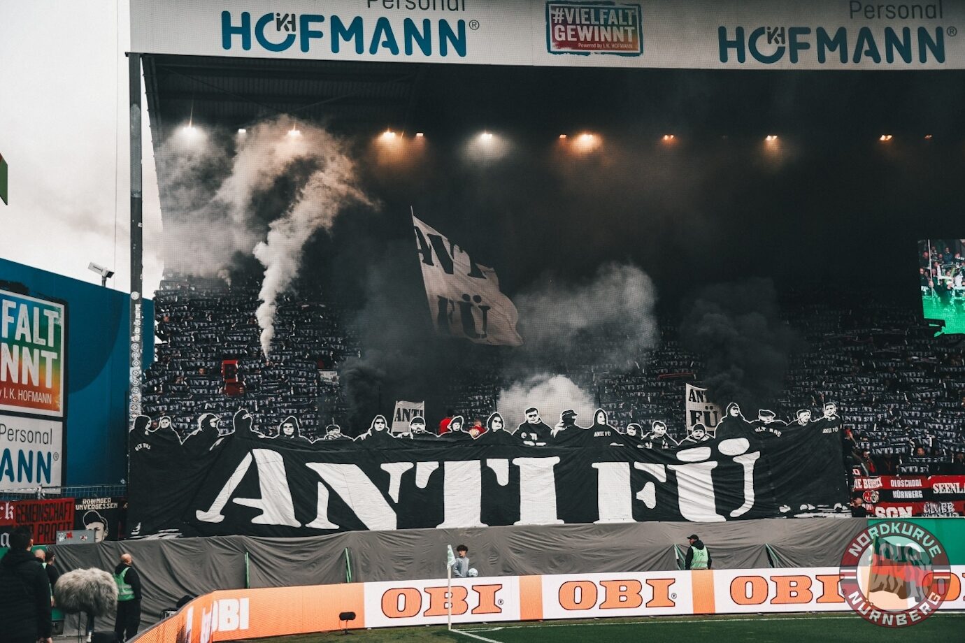 SpVgg Fürth – 1. FC Nürnberg 0-4 (25)