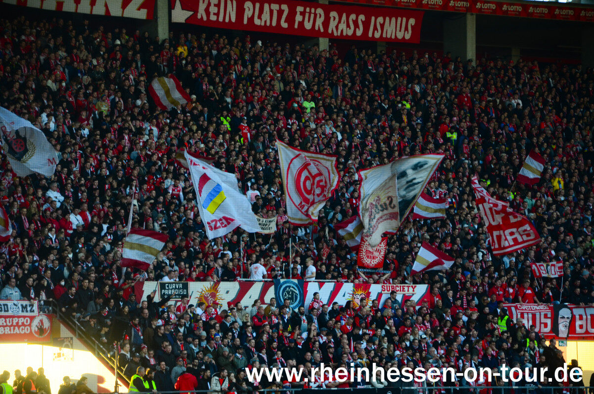 1. FSV Mainz 05 – Eintracht Frankfurt 1-1 (14)