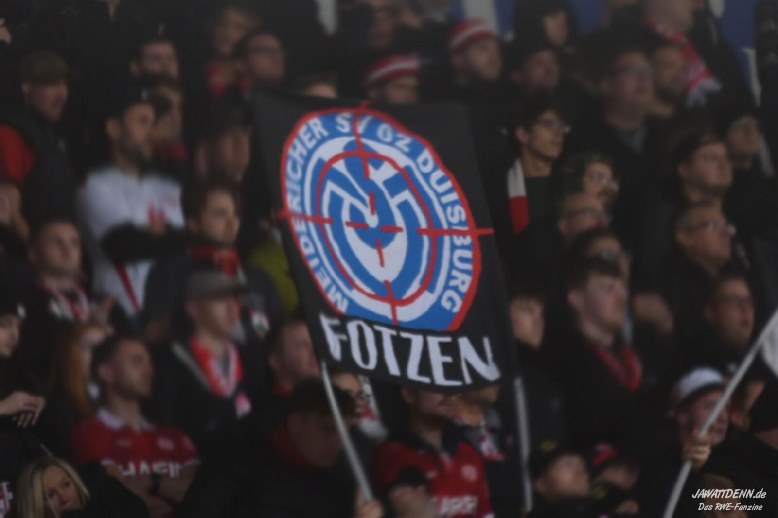 MSV Duisburg – Rot-Weiss Essen 1-2 (8)