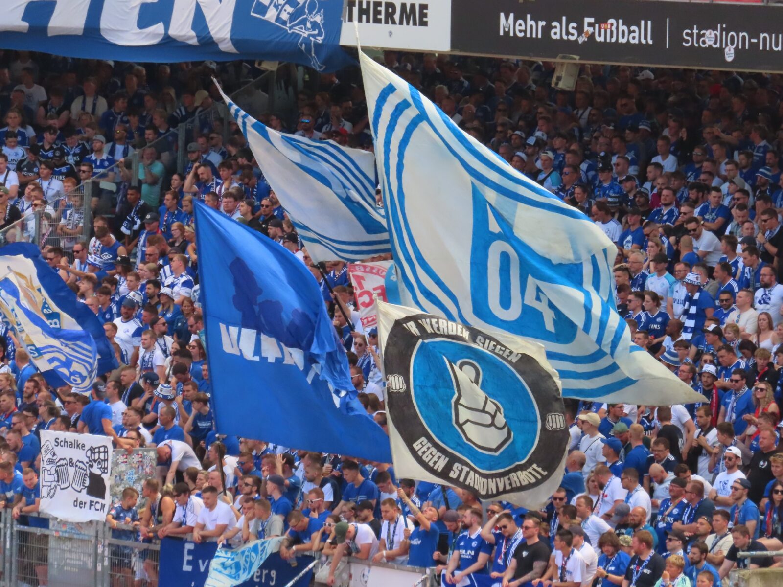 1. FC Nürnberg – FC Schalke 04 3-1 (4)