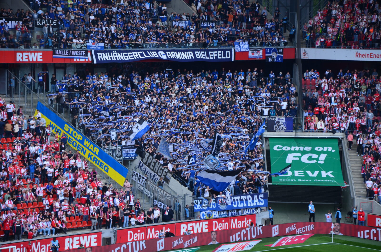 1. FC Köln – DSC Arminia Bielefeld 3-1 (10)