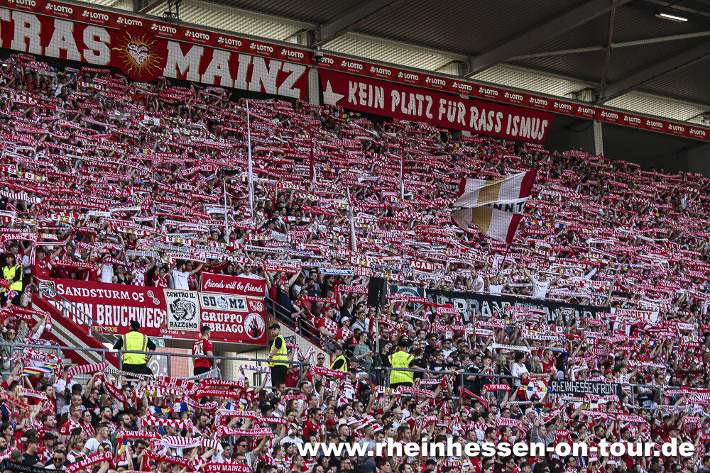 1. FSV Mainz 05 – SV Darmstadt 98 4-0 (8)