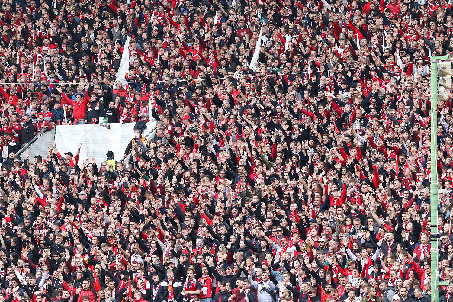 1. FC Kaiserslautern – Borussia Dortmund II 1-3 (5)