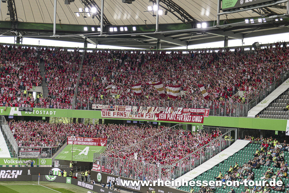 VfL Wolfsburg – 1. FSV Mainz 05 1-3 (25)