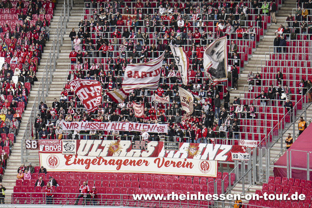 RB Leipzig – 1. FSV Mainz 05 0-3 (9)