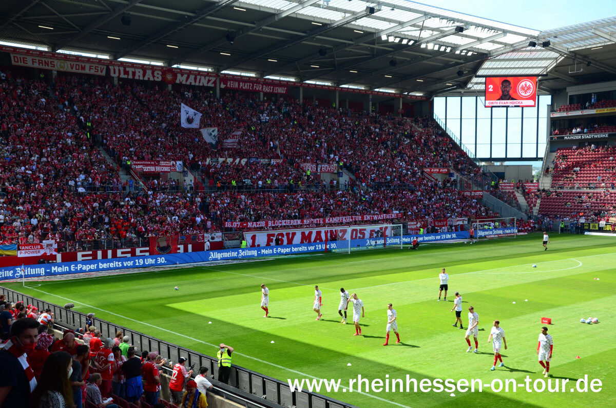 1. FSV Mainz 05 – Eintracht Frankfurt 2-2 (19)