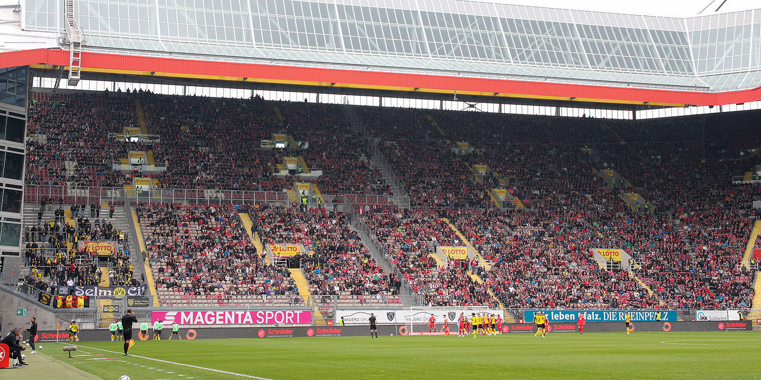 1. FC Kaiserslautern – Borussia Dortmund II 1-3 (2)