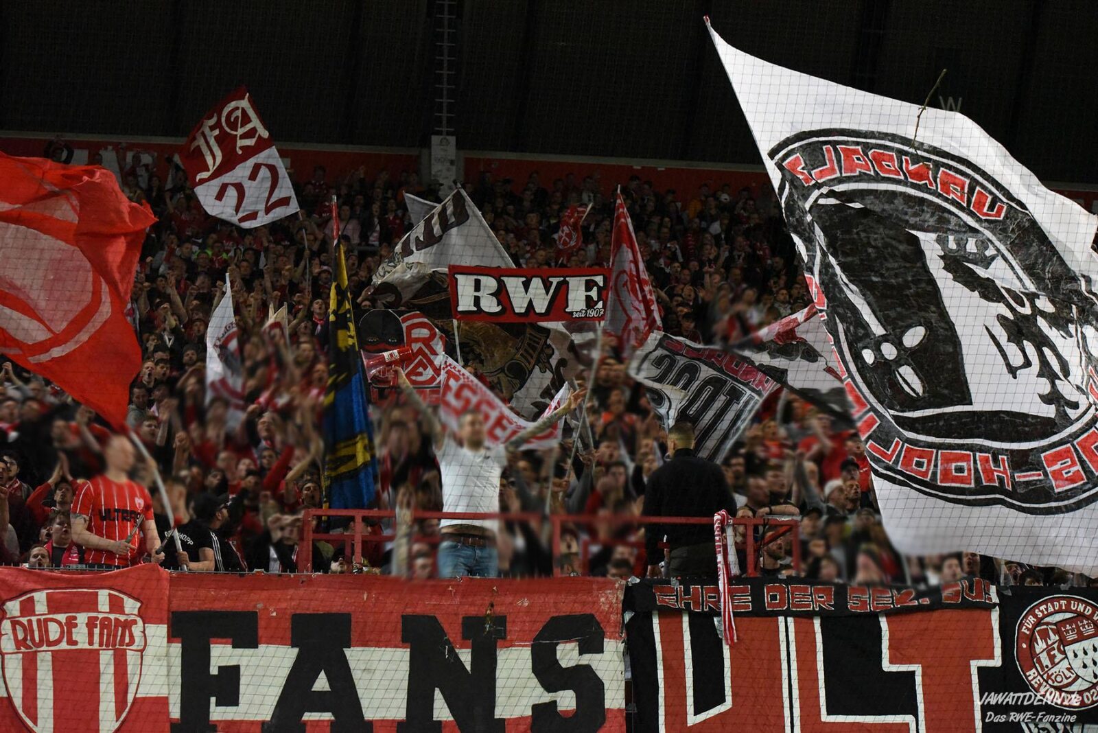 Rot-Weiss Essen – SV Lippstadt 08 4-0 (13)