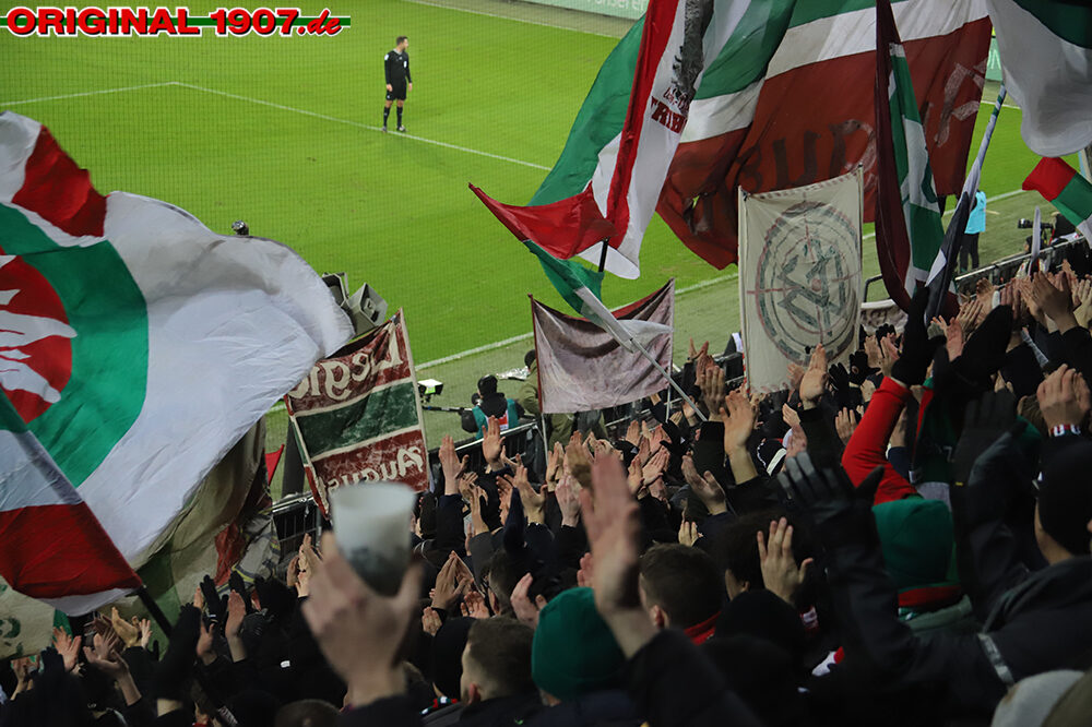 FC Augsburg – Borussia Mönchengladbach 1-0 (1)