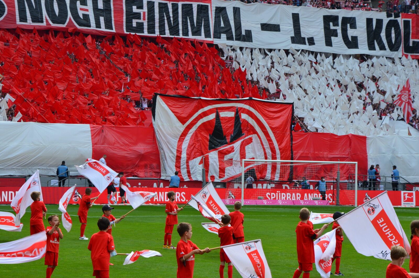 1. FC Köln – VfL Wolfsburg 0-1 (11)