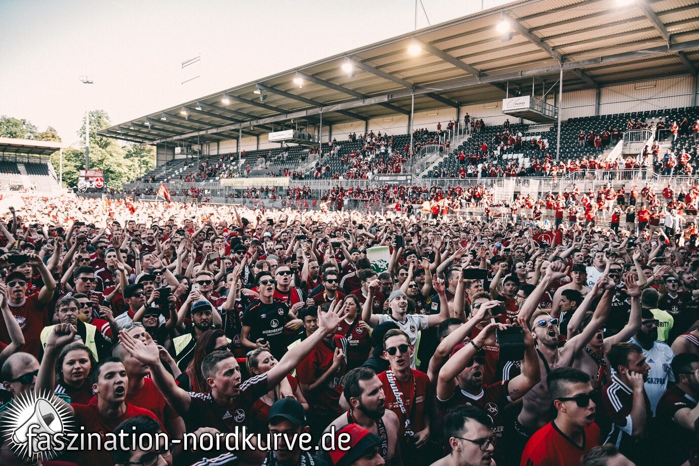 1. FC Nürnberg vs Eintracht Braunschweig (2-0) (37)