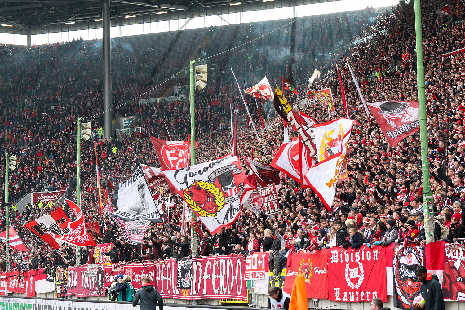 1. FC Kaiserslautern – Holstein Kiel 2-1 (2)