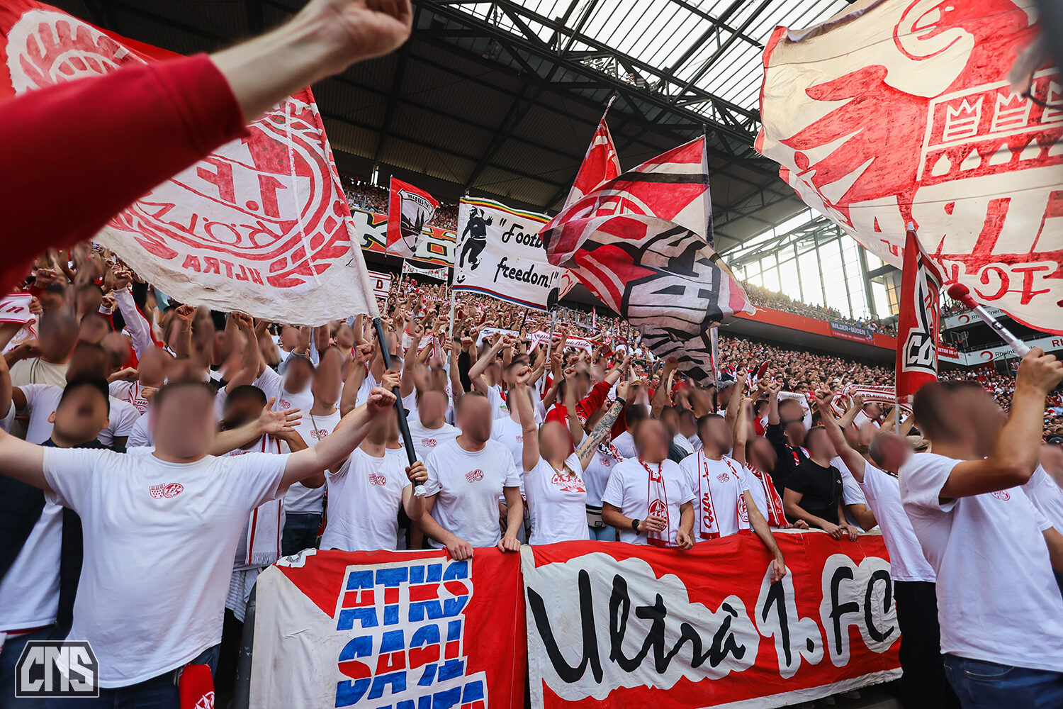 1. FC Köln – VfB Stuttgart 0-2 (66)