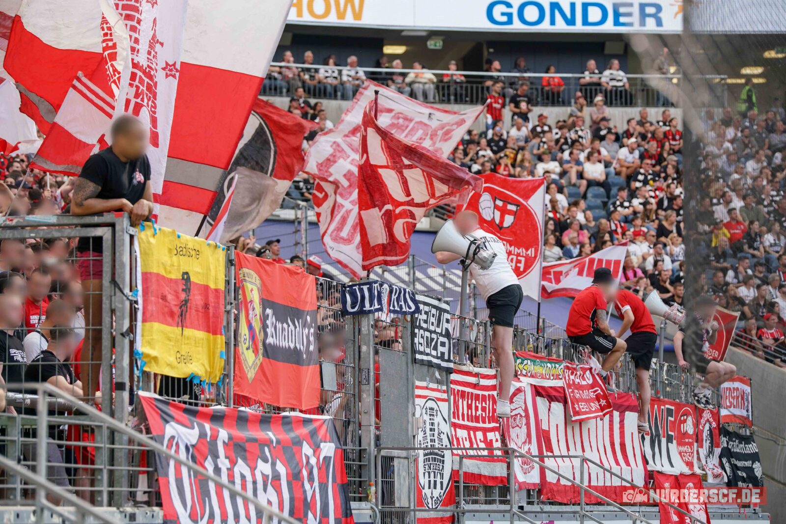 Eintracht Frankfurt – SC Freiburg 2-1 (15)