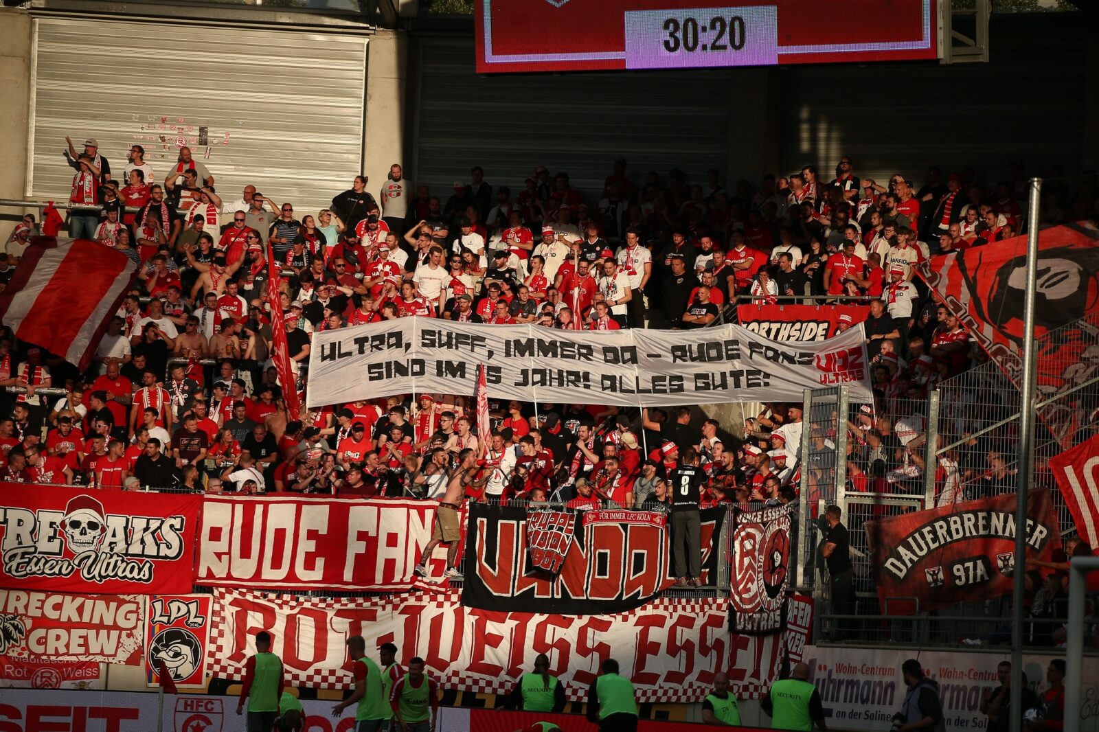 Hallescher FC – Rot-Weiss Essen 2-1 (7)
