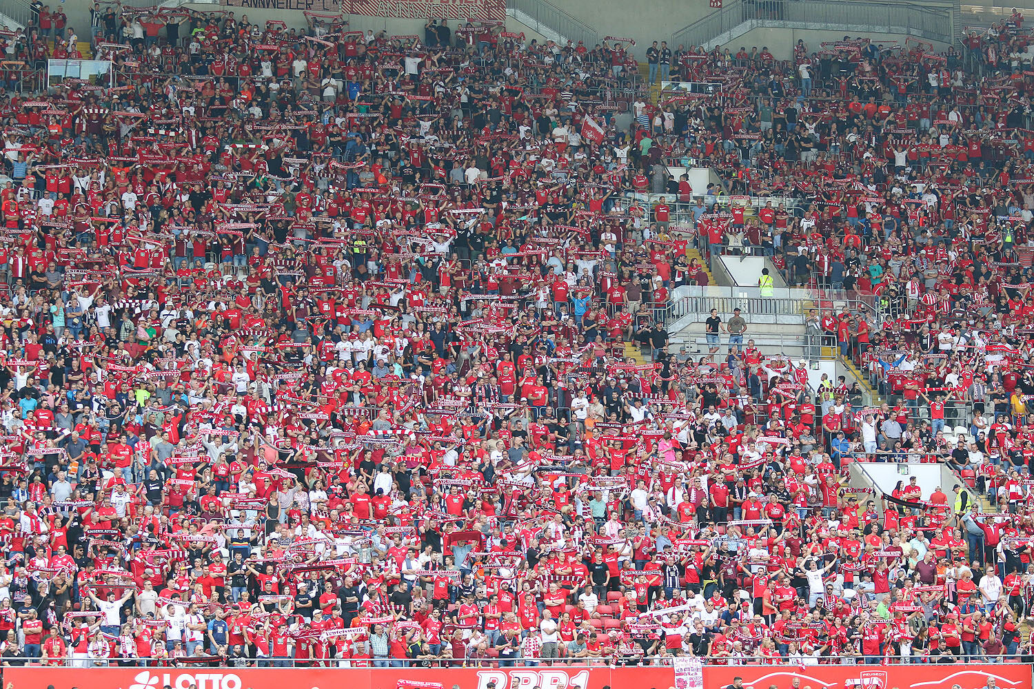 1. FC Kaiserslautern – 1. FC Magdeburg 4-4 (6)