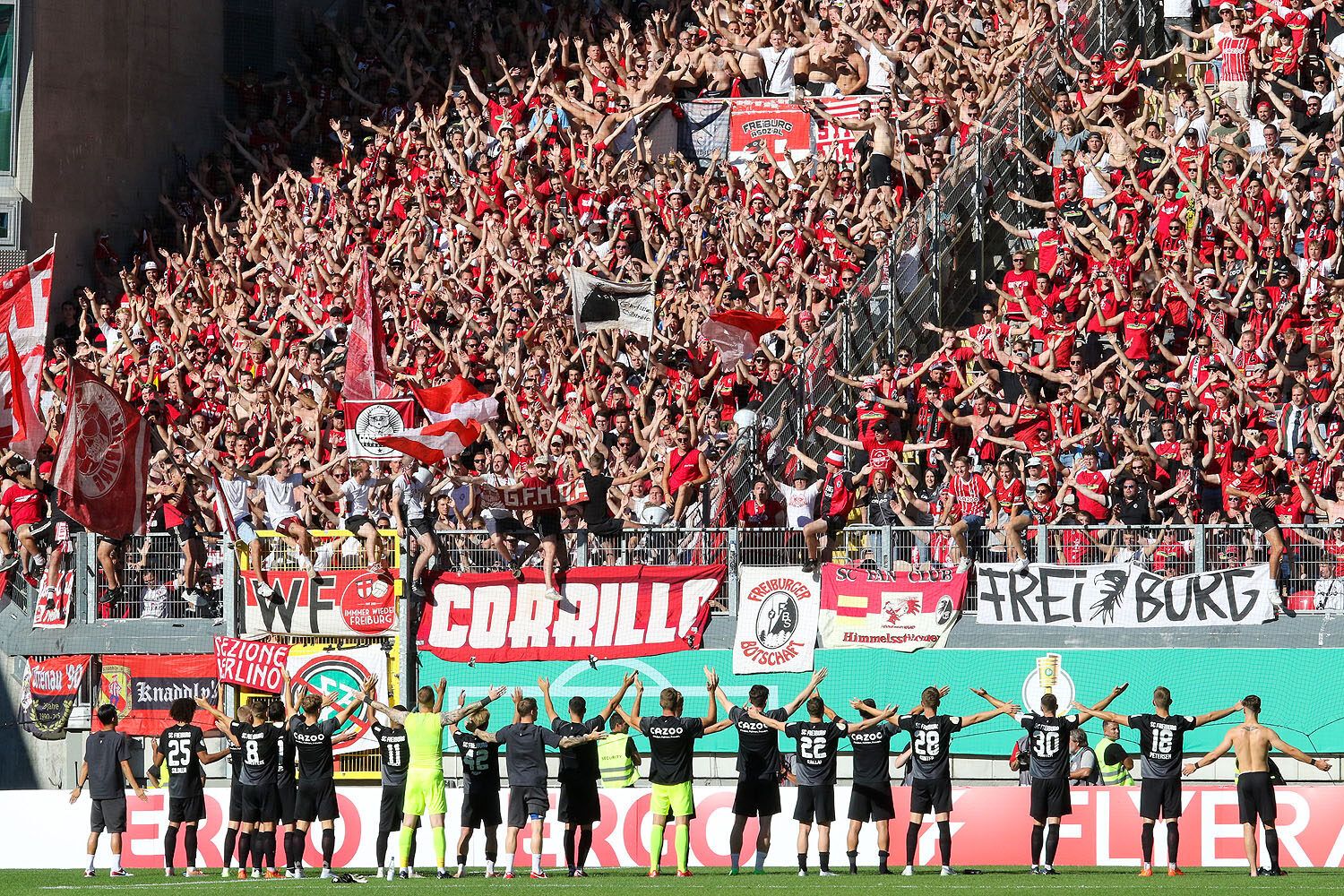 1. FC Kaiserslautern – SC Freiburg 1-2 (4)