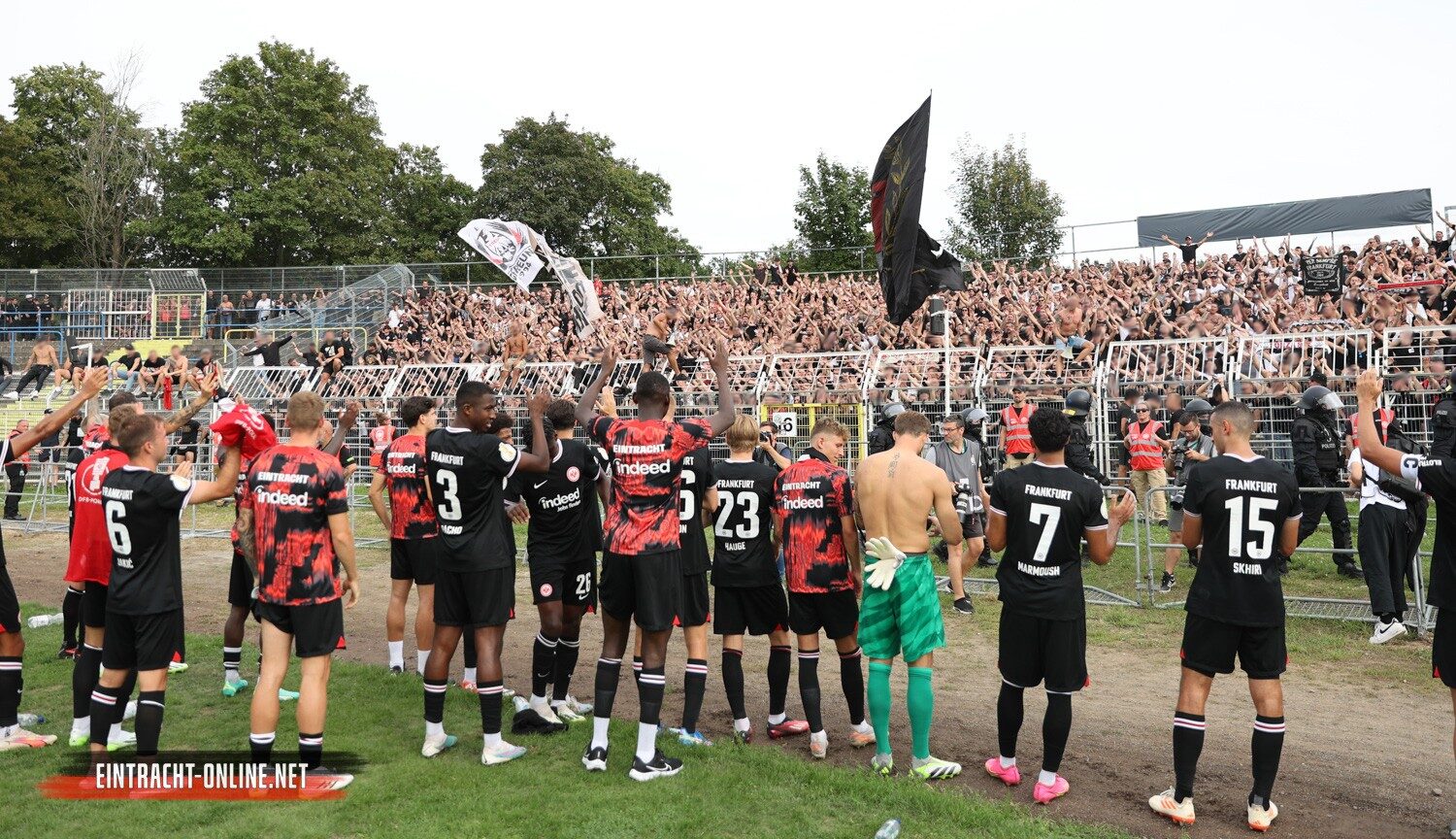 1. FC Lokomotive Leipzig – Eintracht Frankfurt 0-7 (15)