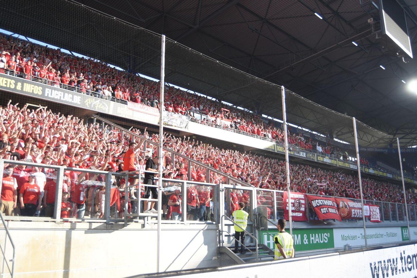MSV Duisburg – Rot-Weiss Essen 2-2 (1)