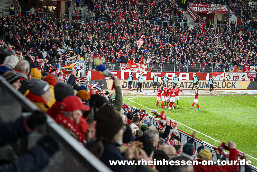 1. FSV Mainz 05 – Borussia Mönchengladbach 4-0 (14)
