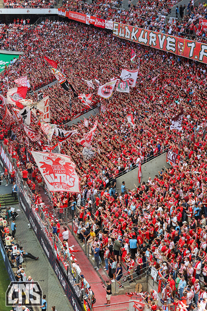 1. FC Köln – VfL Wolfsburg 1-2 (57)