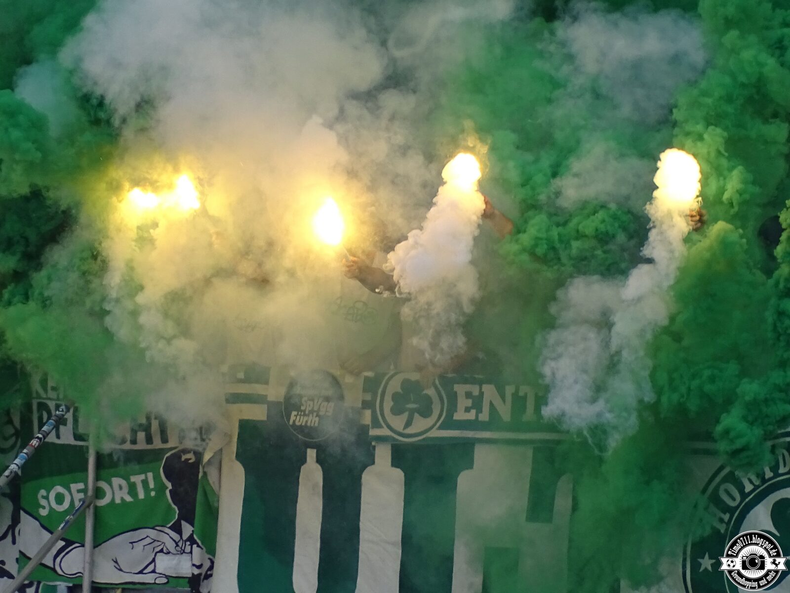 1. FC Nürnberg – SpVgg Fürth 2-0 (8)