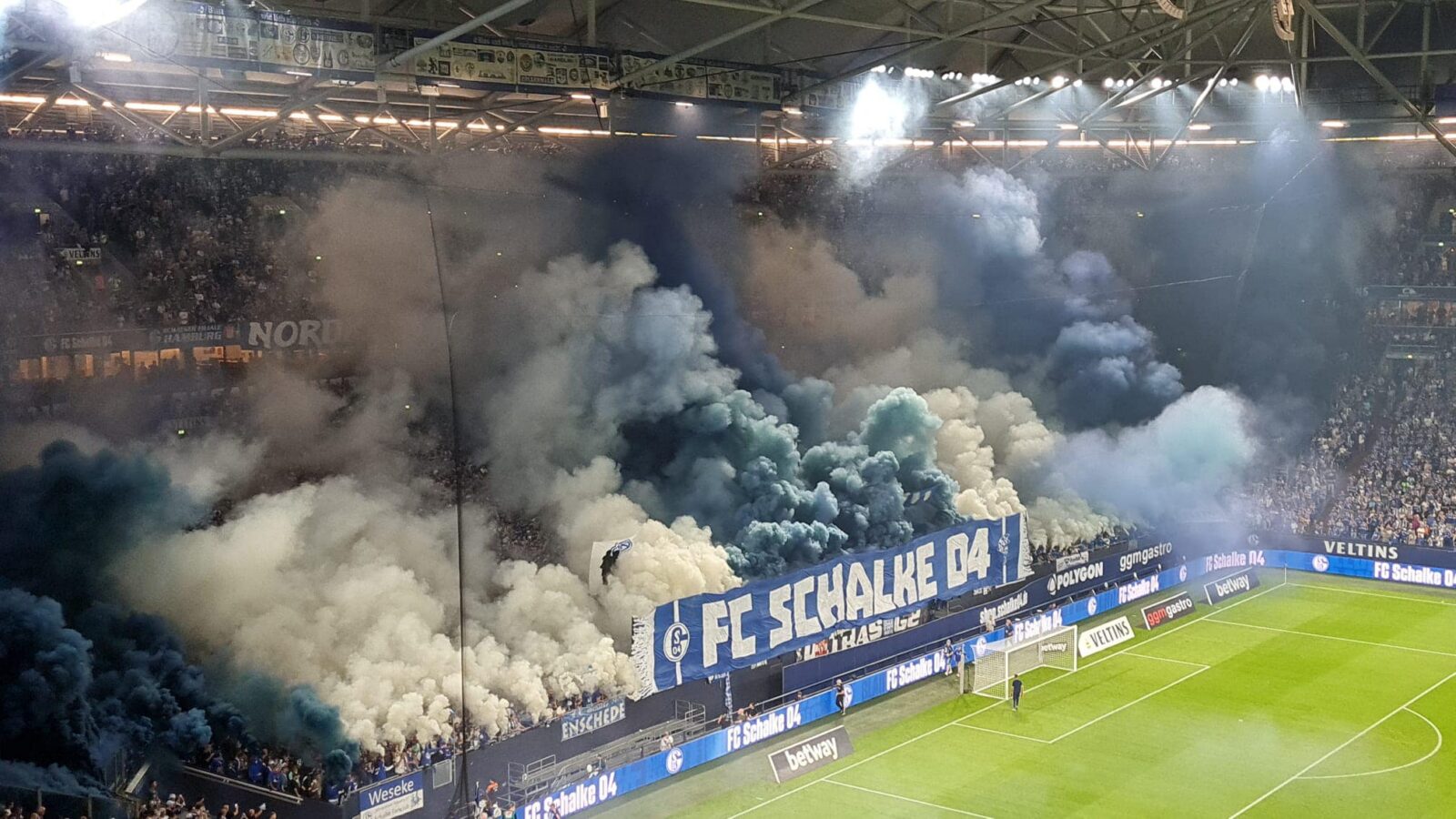 FC Schalke 04 – 1. FC Magdeburg 4-3 (9)