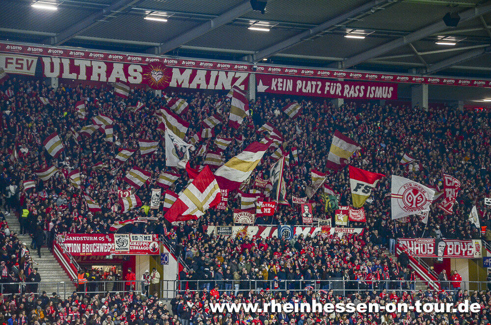 1. FSV Mainz 05 – Borussia Mönchengladbach 4-0 (15)