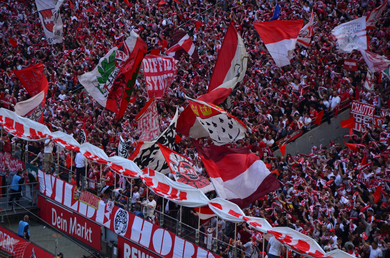 1. FC Köln – DSC Arminia Bielefeld 3-1 (23)