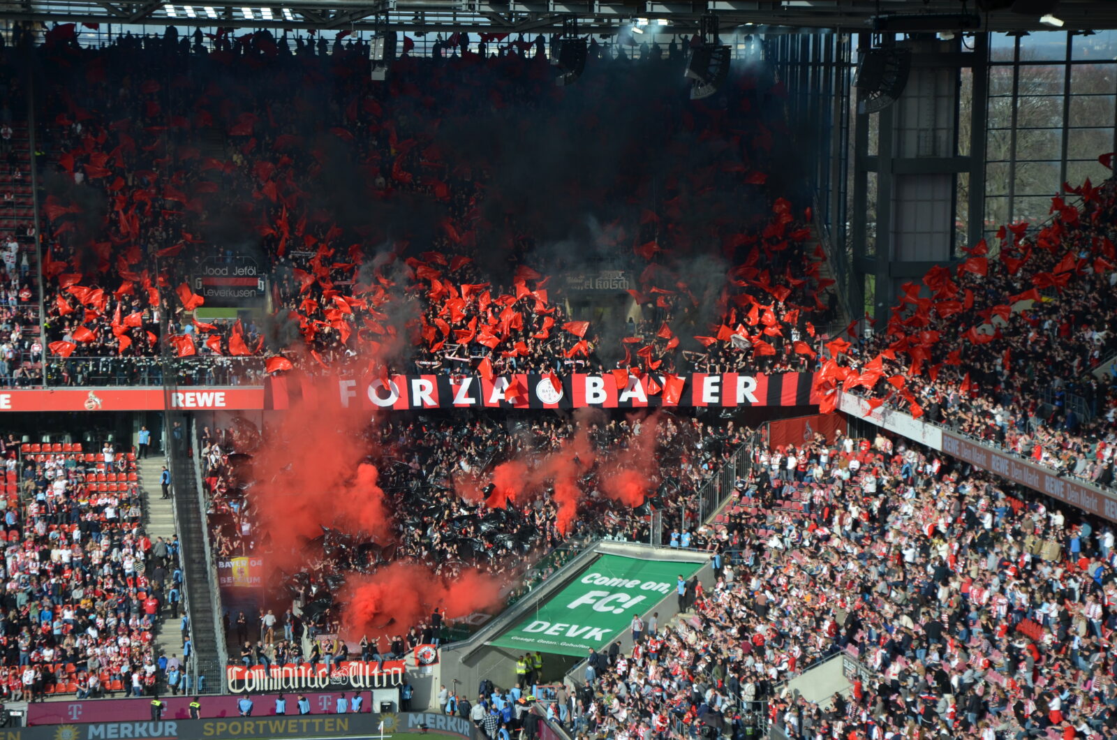 1. FC Köln – Bayer 04 Leverkusen 0-2 (12)