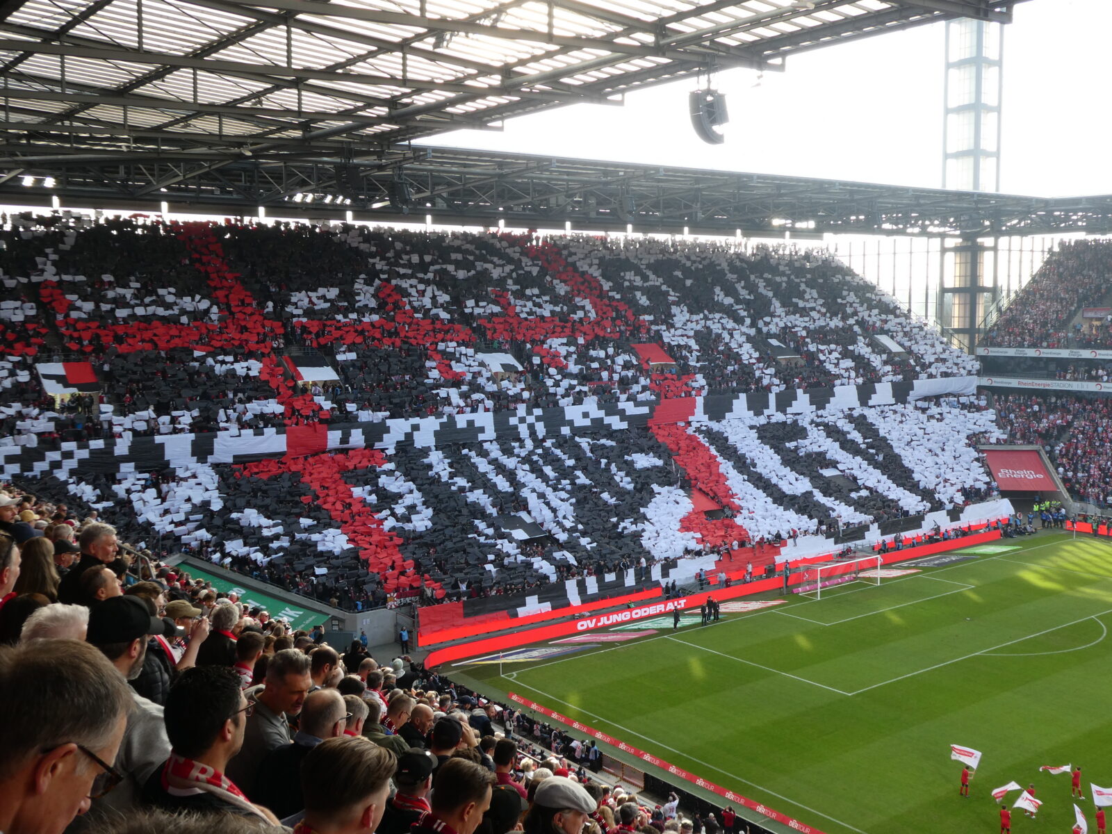1. FC Köln – Bayer 04 Leverkusen 0-2 (2)