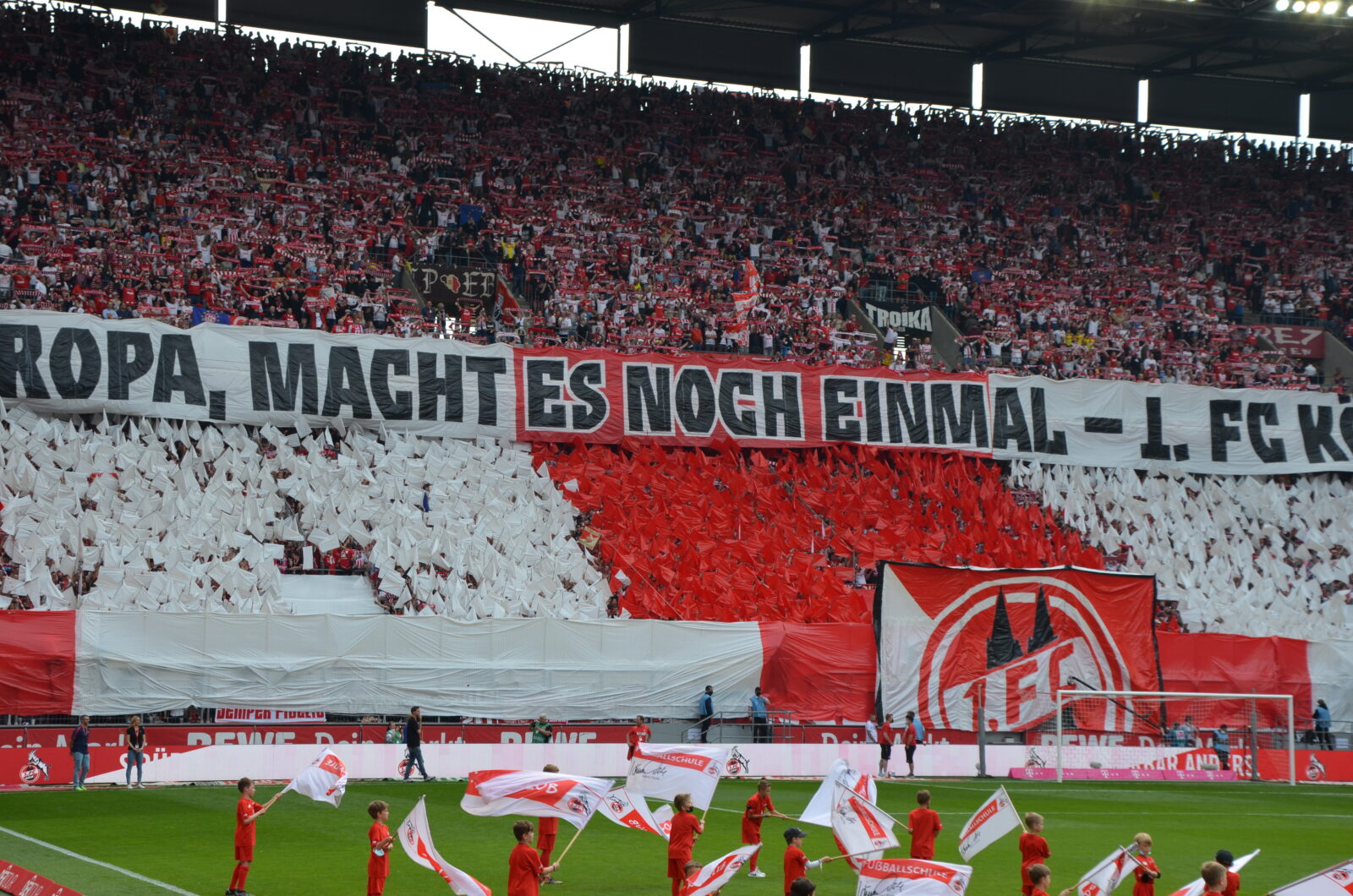 1. FC Köln – VfL Wolfsburg 0-1 (9)