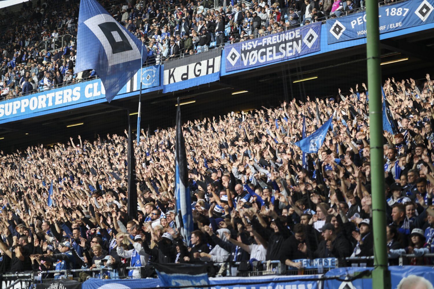 Hamburger SV – 1. FC Magdeburg 3-1 (27)