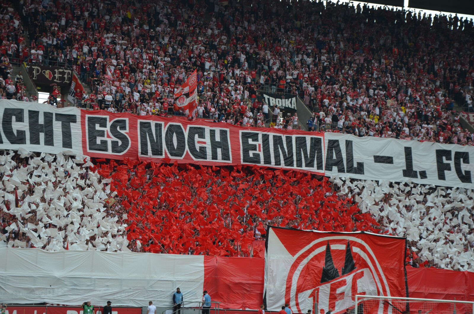 1. FC Köln – VfL Wolfsburg 0-1 (10)