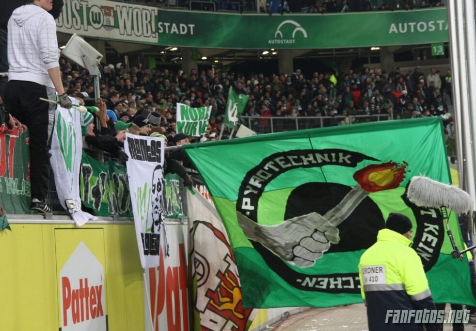 VfL Wolfsburg vs Borussia Mönchengladbach (2-1) (10)
