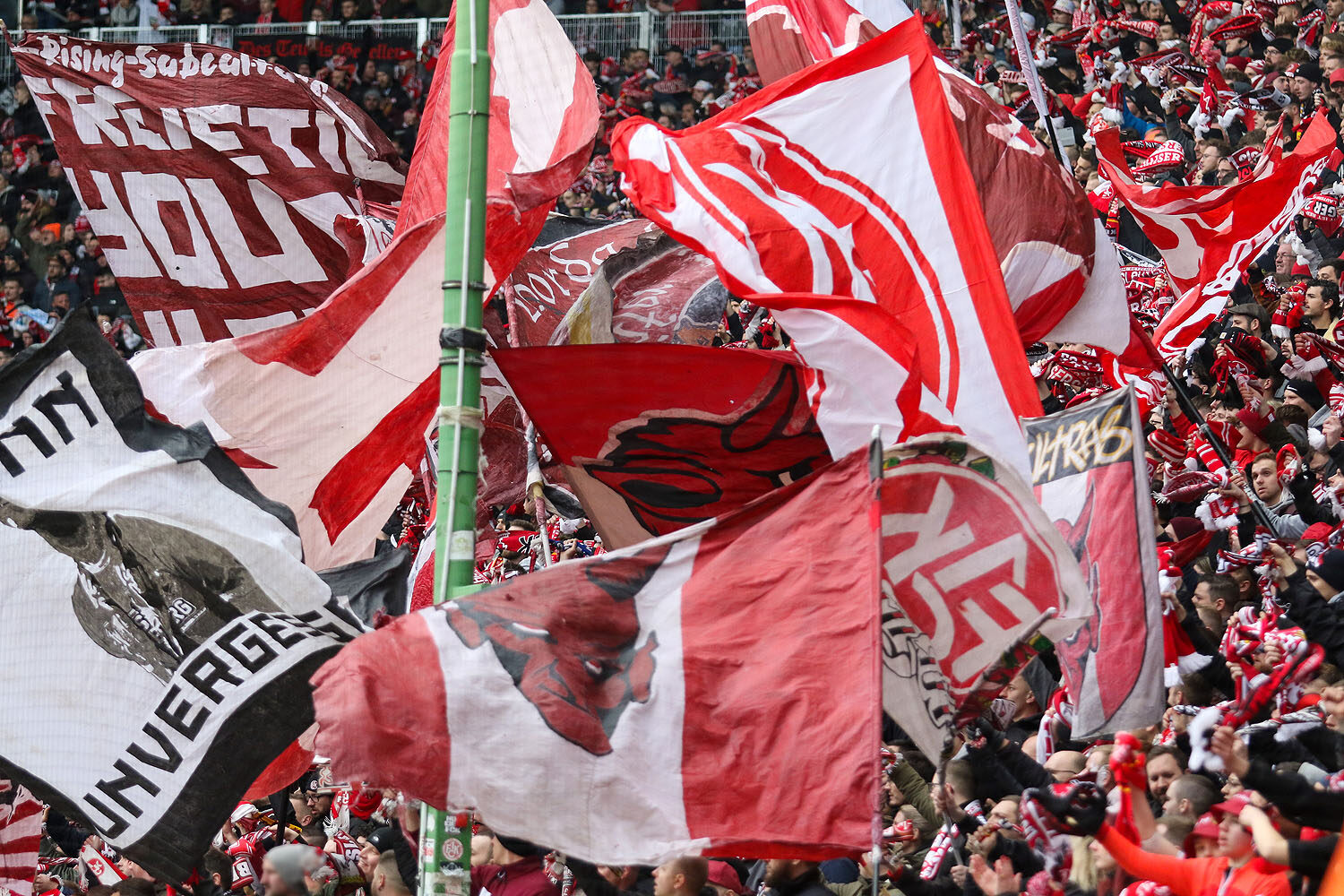 1. FC Kaiserslautern – SpVgg Fürth 3-1 (11)
