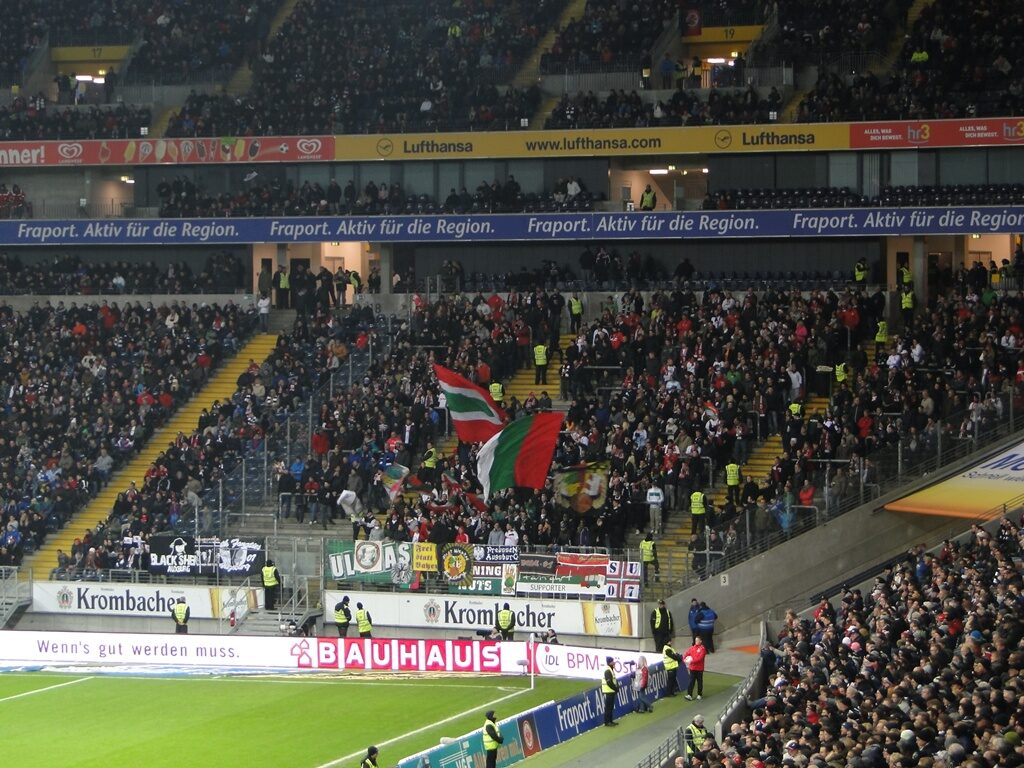 Eintracht Frankfurt vs FC Augsburg (4-2) (2)