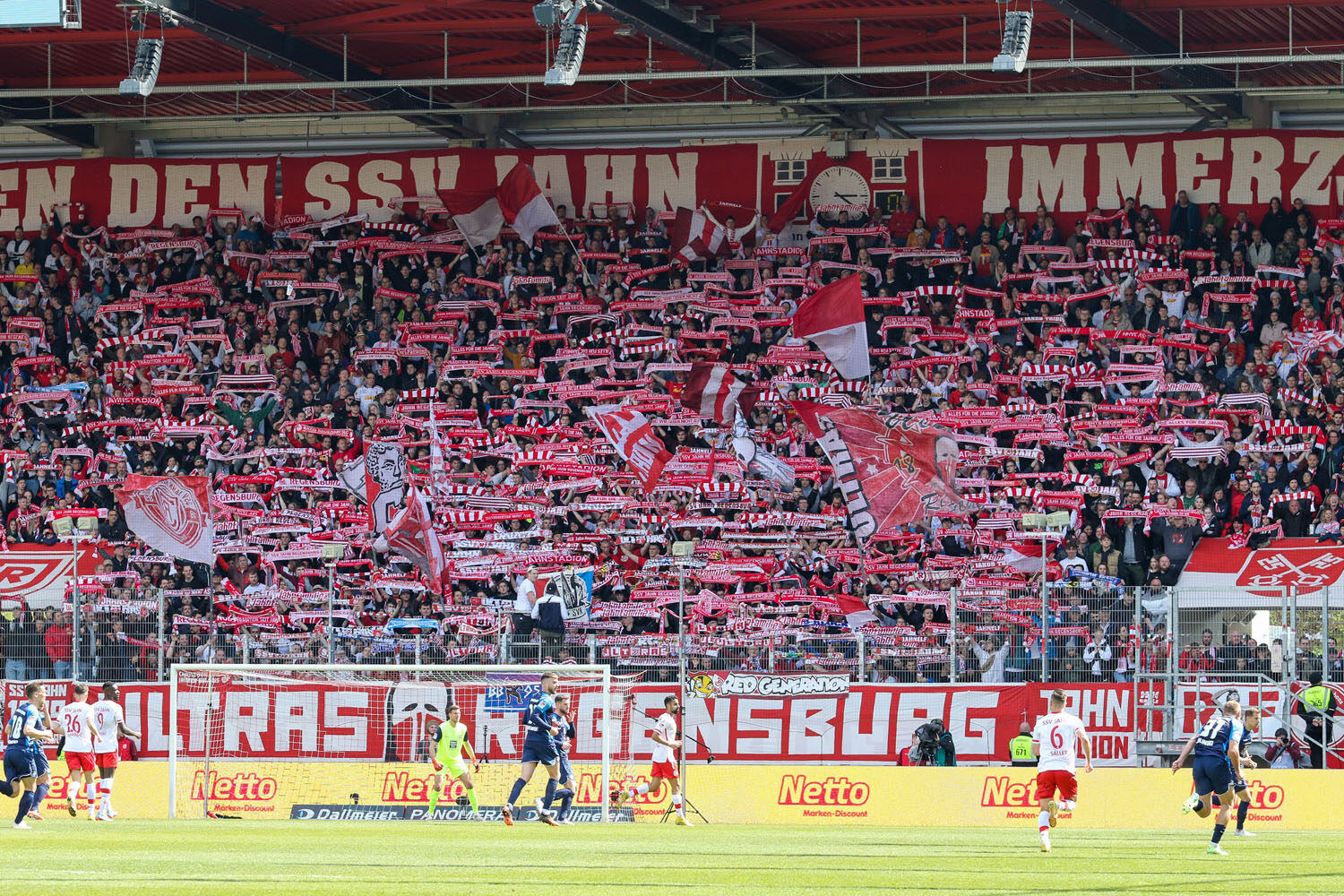 SSV Jahn Regensburg – 1. FC Kaiserslautern 0-0 (5)