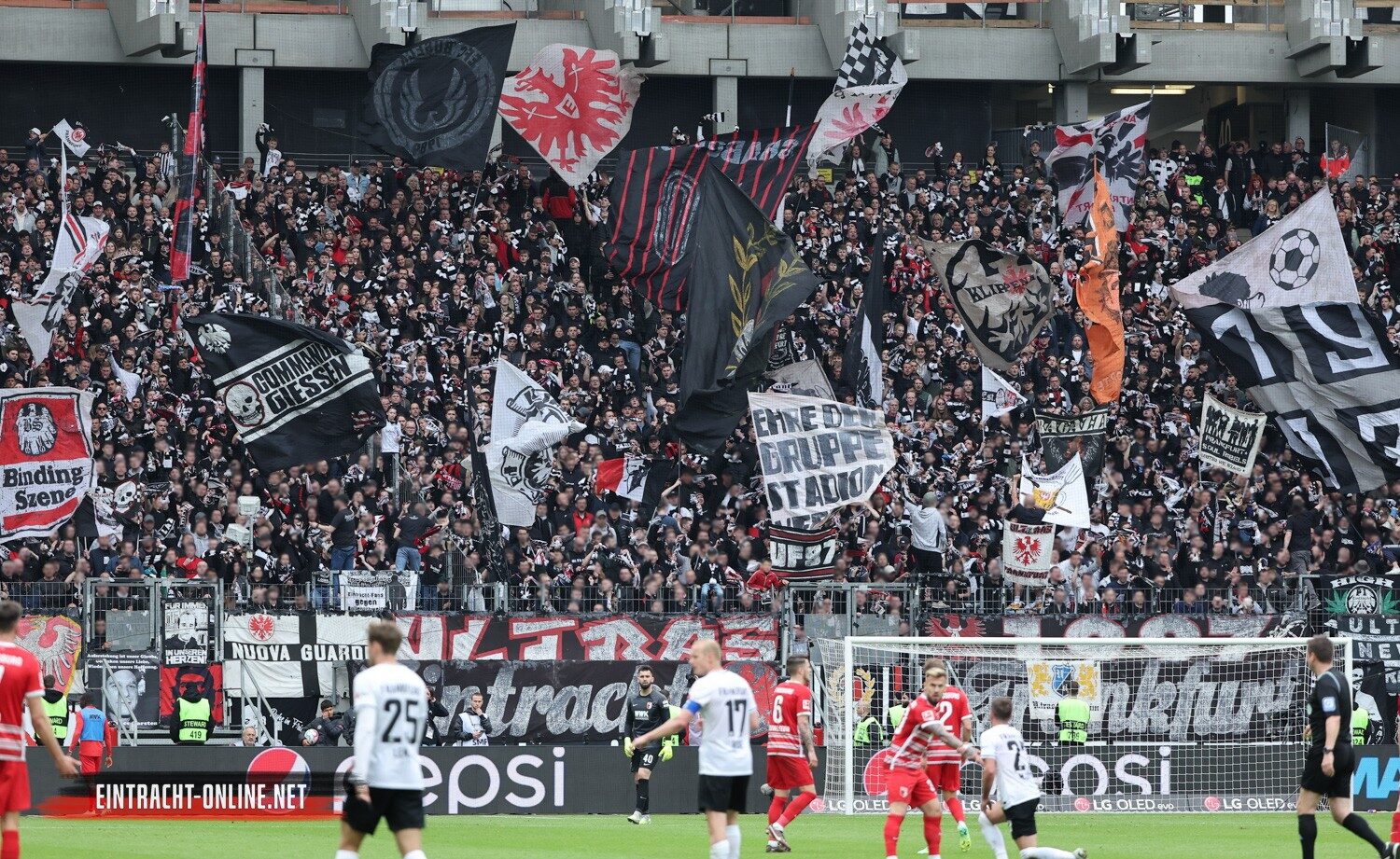 Eintracht Frankfurt – FC Augsburg 1-1 (8)