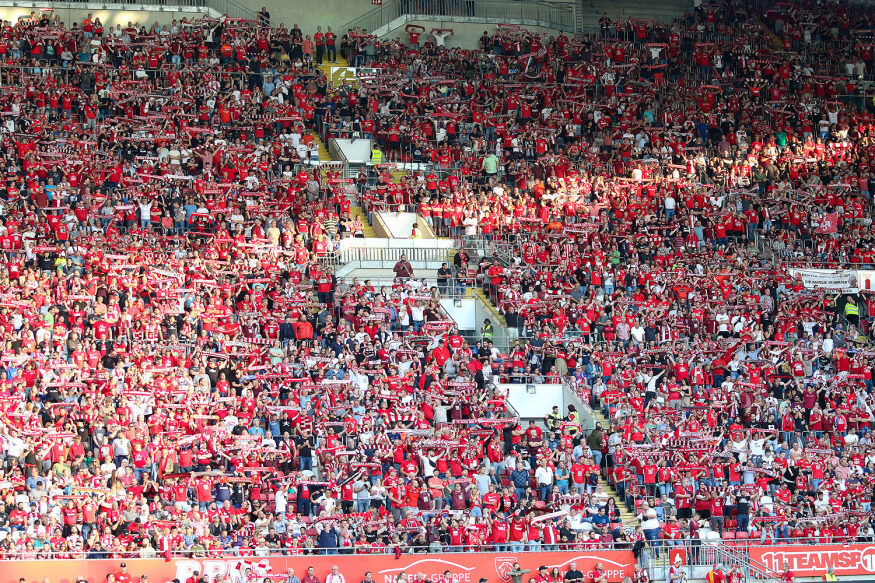 1. FC Kaiserslautern – Hannover 96 2-1 (24)