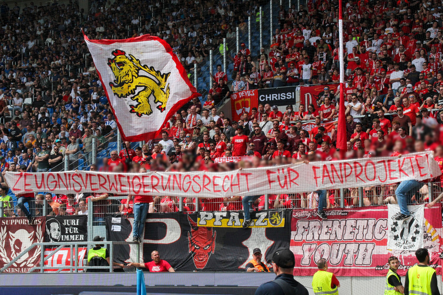 Karlsruher SC – 1. FC Kaiserslautern 2-0 (9)