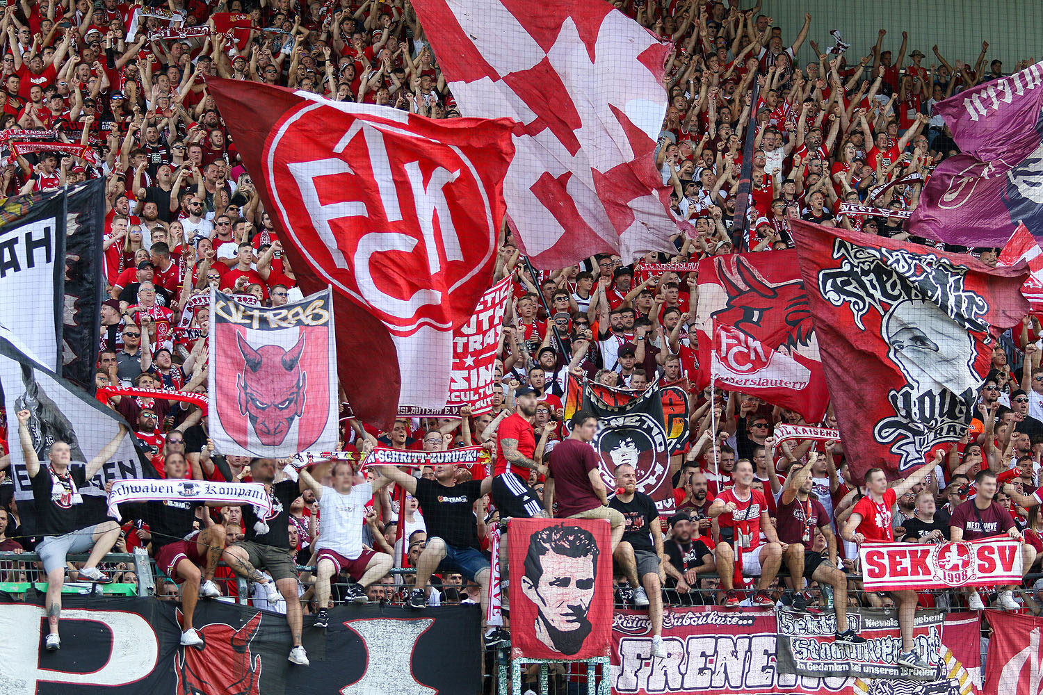 SpVgg Fürth – 1. FC Kaiserslautern 1-3 (9)