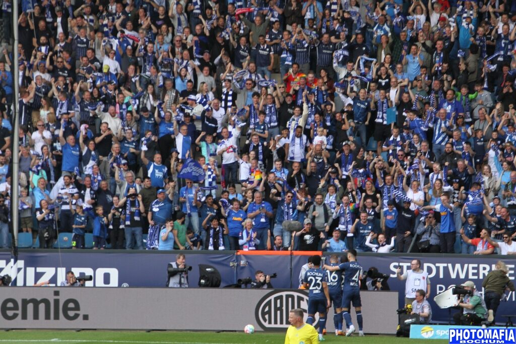 VfL Bochum – FC Augsburg 3-2 (12)